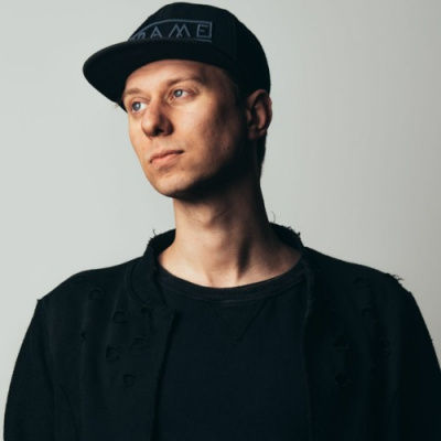 Edm Revamped Radio Podcast Friday Night Guest Mix