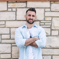 How to Burst Out of Your Bubble with Travis Chappell