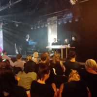 Viktor Dallmann liest und Jonas Wehner spielt