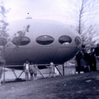 Uncommon Knowledge: Ronnie van Hout