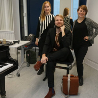 Vaatteistaan muusikko tunnetaan?