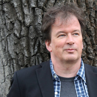 Kjell Westö rakastaa sekä suomea että ruotsia ja kaikki eivät jaksa sitä ymmärtää
