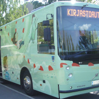 #Kielipuoli täynnä runoa, kirjoittamista, lukemista - ja sen puutetta.
