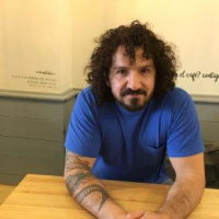 Entrevista: Jorge Torregrossa, director de Fariña