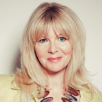 Get Media Coverage for Your Wellness Business with the UKs Queen of Holistic Living, Janey Lee Grace {e22}