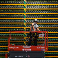 Why cryptocurrency is so bad for the environment | Dr Pete Howson