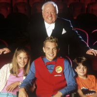 Episode 907: Phantom of the Megaplex (2000)