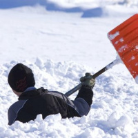 List O Mania: 10 Tips For Shovelling Snow - Ryan Parker - 01/03/16