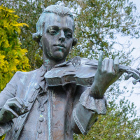 Denkmäler, Statuen und Skulpturen (1/2)