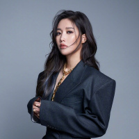 情感留声机-黄丽玲《她说》平淡里看精彩,静默里品声动
