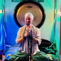 Iggy Garcia LIVE Episode 209 | SadaNah Singh