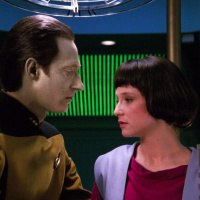 Star Trek the Next Generation - The Offspring