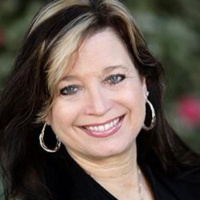 Episode 7-Karen Coley-Cannon Outselling Difficult Times: From Accidental Sales Person to Record Breaker