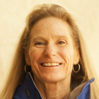 06.16.22: Katherine Hayes Rodriguez Receives PSIA-AASI’s Distinguished Service Award