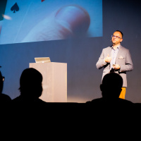 ActiveRecord pattern compared to OOP and to Event Sourcing