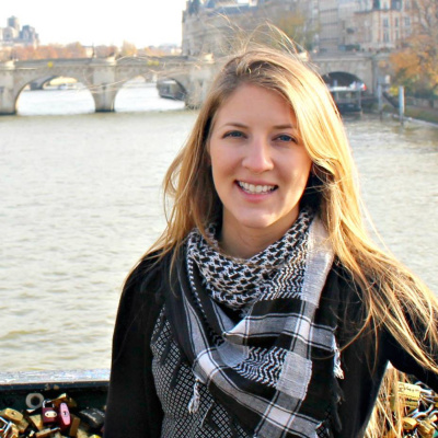 Four Seas One Family : All About Expat Living