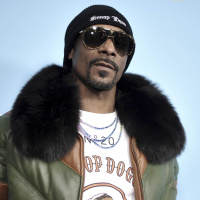 Weekly Wrap: #MeToo and Matt Lauer, Political Corruption,  Snoop Dogg Shenanigans