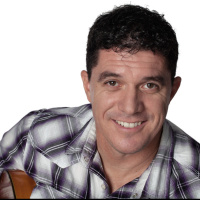 DJ Sue Dyson: Features Glen Moffatt