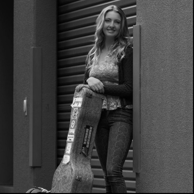 International Connection Radios Tracks