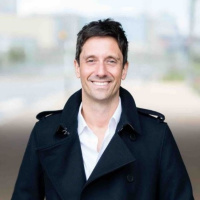 Networks of World-Class Salespeople: How to Climb the Ladder to Sales Success w/ Lee Bartlett