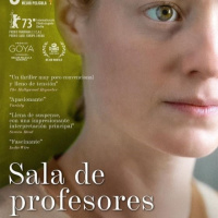 Críticas en Caliente - SALA DE PROFESORES