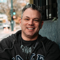 Episode 58 - From Detective to UX Researcher: Embracing Strategic Insights with Ari Zelmanow