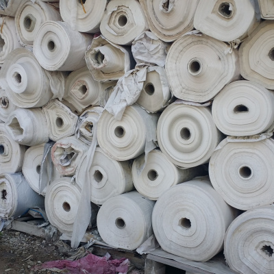 Tomos Y Grapas Cómics