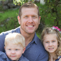 Episode 37 - Going Head to Head with Amazon and Thriving with John Fillmore of Chegg.com