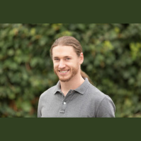 Episode 40 - Amazing Feats of Strength and eCommerce Growth with Logan Christopher of Lost Empire Herbs