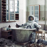 Blackholes in Bathtubs
