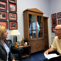 E125. An Hour with Ily – Who Is Saying Farewell to Congress