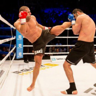 Kicking In Zubaz: A Non-douchebag Kickboxing, Mma And Boxing Podcast