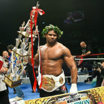 Kicking In Zubaz: A Non-douchebag Kickboxing, Mma And Boxing Podcast