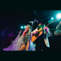 NHTE 575 Fox and Bones