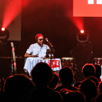 Crònica 2 XXVI Pirineos Sur: Orkesta Mendoza, Kumbia Queers i Ifé