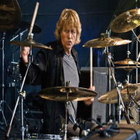 Cumple de Bev Bevan
