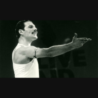 April 17, 2015: Friday Freddie Queen Frenzy