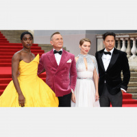 Das Warten hat sich gelohnt: Bond-Premiere begeistert