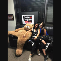 5: 06/03/2017 Can a Woman Be Sporty and Sexy?