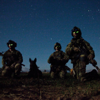 THE COMMANDO BATTLEFIELD EDGE TO SAVE LIVES w THIS NASHVILLE ARMY RANGER