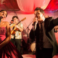 Gordos Project: aires tropicales para bailar con la tía o poguear emparejados