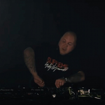 Stevebutchjones Presents Something Global
