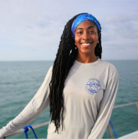Episode 288: Minorities in Shark Science w/Carlee Jackson