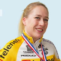 Maaike Bennink #47: Ineens praktisch blind… Dus ik ga leren skiën!