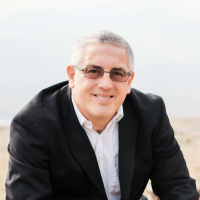 Stop Doing Everything and Start Training Your Assistants with Kevin Henry