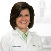 How to Manage and Treat Foot Pain with Dr. Georgeanne Botek