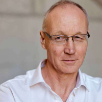 How to Write a Psychology Book With Psychotherapist Jonathan Coppin