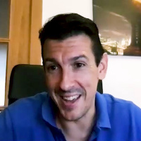 El modelo de Freepik con Manuel Fernández