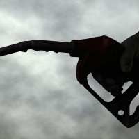 Fuel prices are failing to fall at the pumps