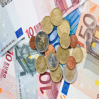 Over 2 million contactless payments per day - is cash dead?